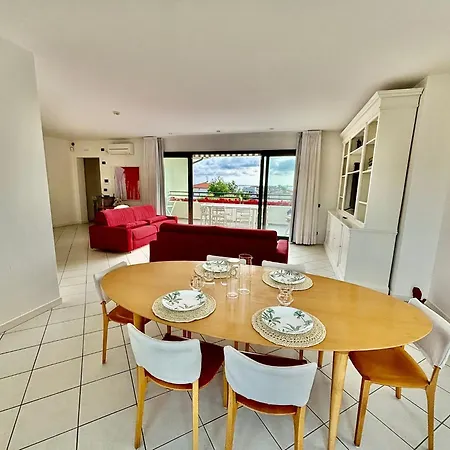 Διαμέρισμα Luxury Pentohuse Near The